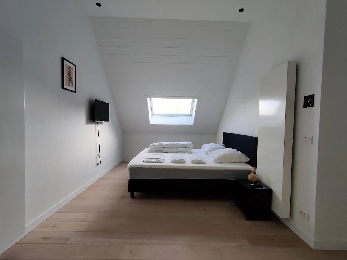 Beautiful 3-Bedroom - 3-Bathroom Appartment Pendula Bruges Belgium