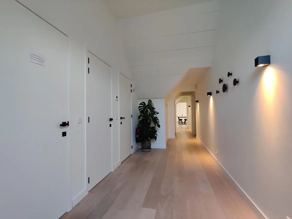 Beautiful 3-Bedroom - 3-Bathroom Appartment Pendula Bruggy 0*,  Belgie